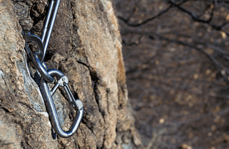 Anchor Knot for Rappelling Down